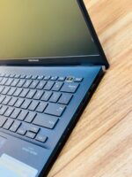 لپ تاپ استوک ASUS ZEENBOOK Q409Z - تصویر 5